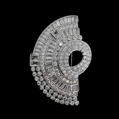 New Exquisite High-end Full Rhinestone Fan-shaped Collar Clip Brooches for Women Men Personality Luxury Corsage Jewelry Gifts