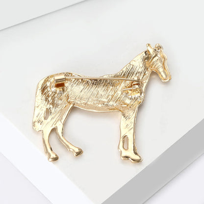 Beaut&Berry Fashion Glossy Horse Brooches for Women Unisex Animal Pins Casual Party Accessories Luxury Gifts New Event Friends