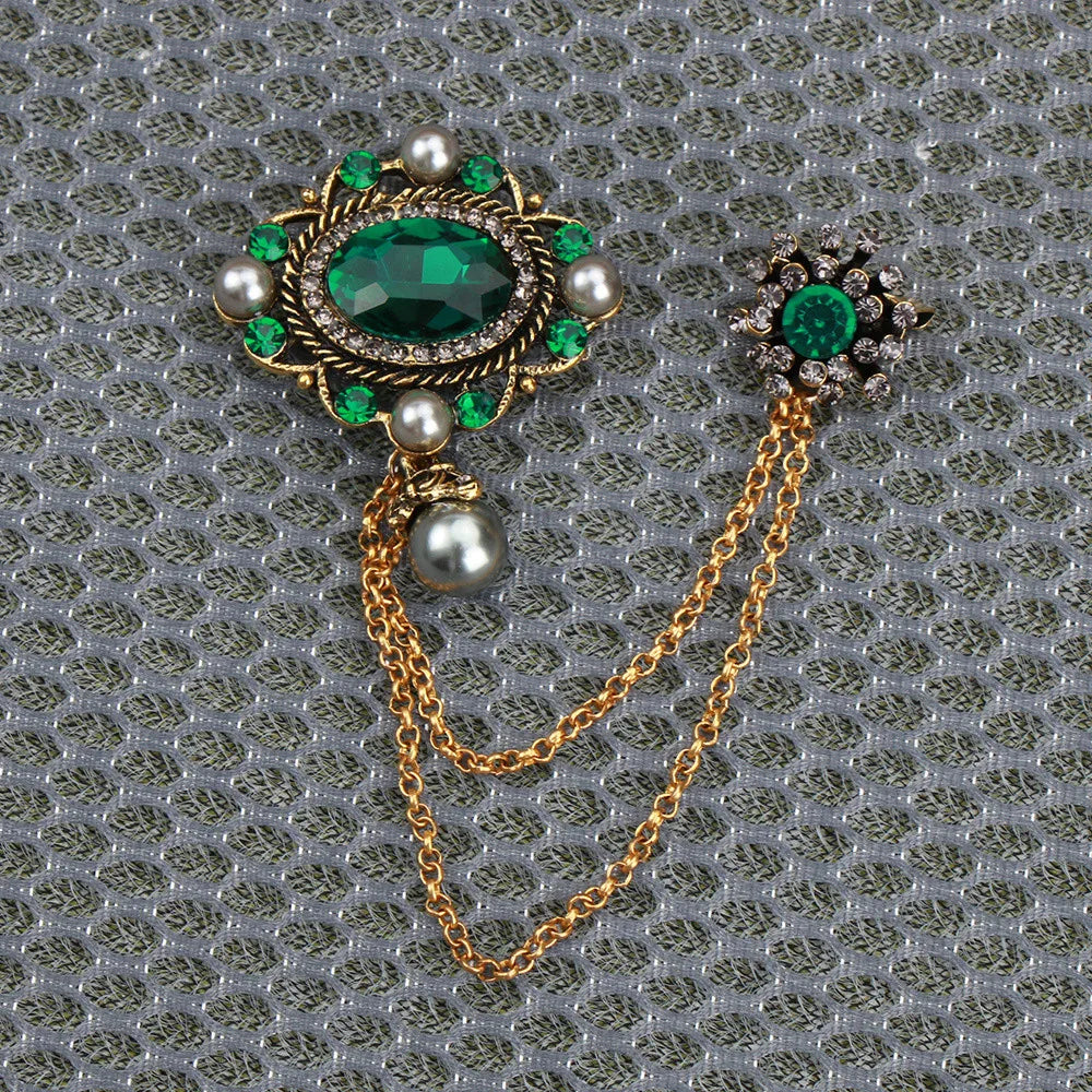 Studded Pearl Shaped Square Brooch Women Palace Style Retro Design Sense Suit Pin Niche Fashion Accessories for Lady Gift