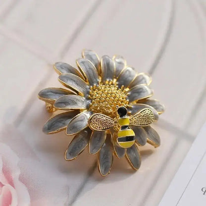 SHMIK High-end Women Girls Fashion Elegant Crystal Daisy Brooch Badges Fashion Exquistie Lady Wedding Party Pin Jewelry Buckles