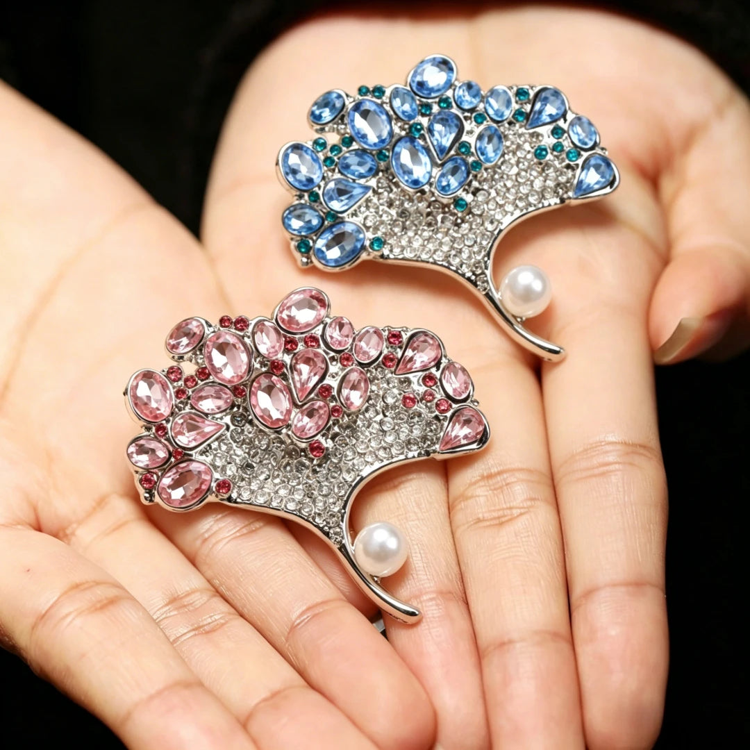 Baroque Luxury Ginkgo Leaf Design Brooch for Men and Women, Jewelry and Fashion Accessories, Wedding, Holiday, and Party Gifts