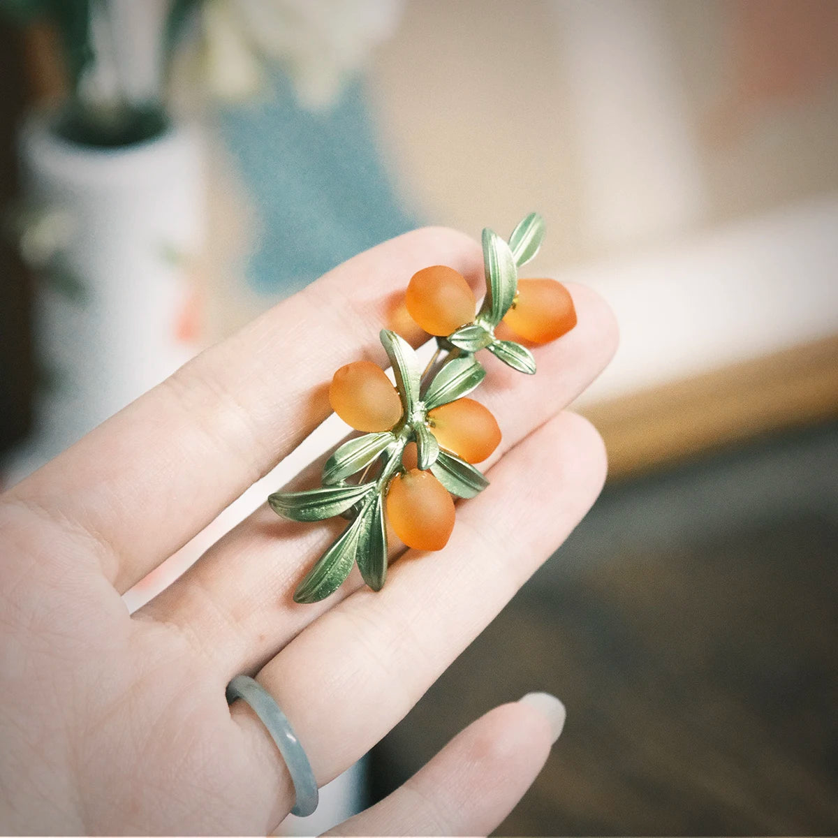 Fresh Elegant Beautiful Fruit Orange Design Men Women Brooch Pin，Jewelry Accessories, Wedding Holiday Party Couple Surprise Gift