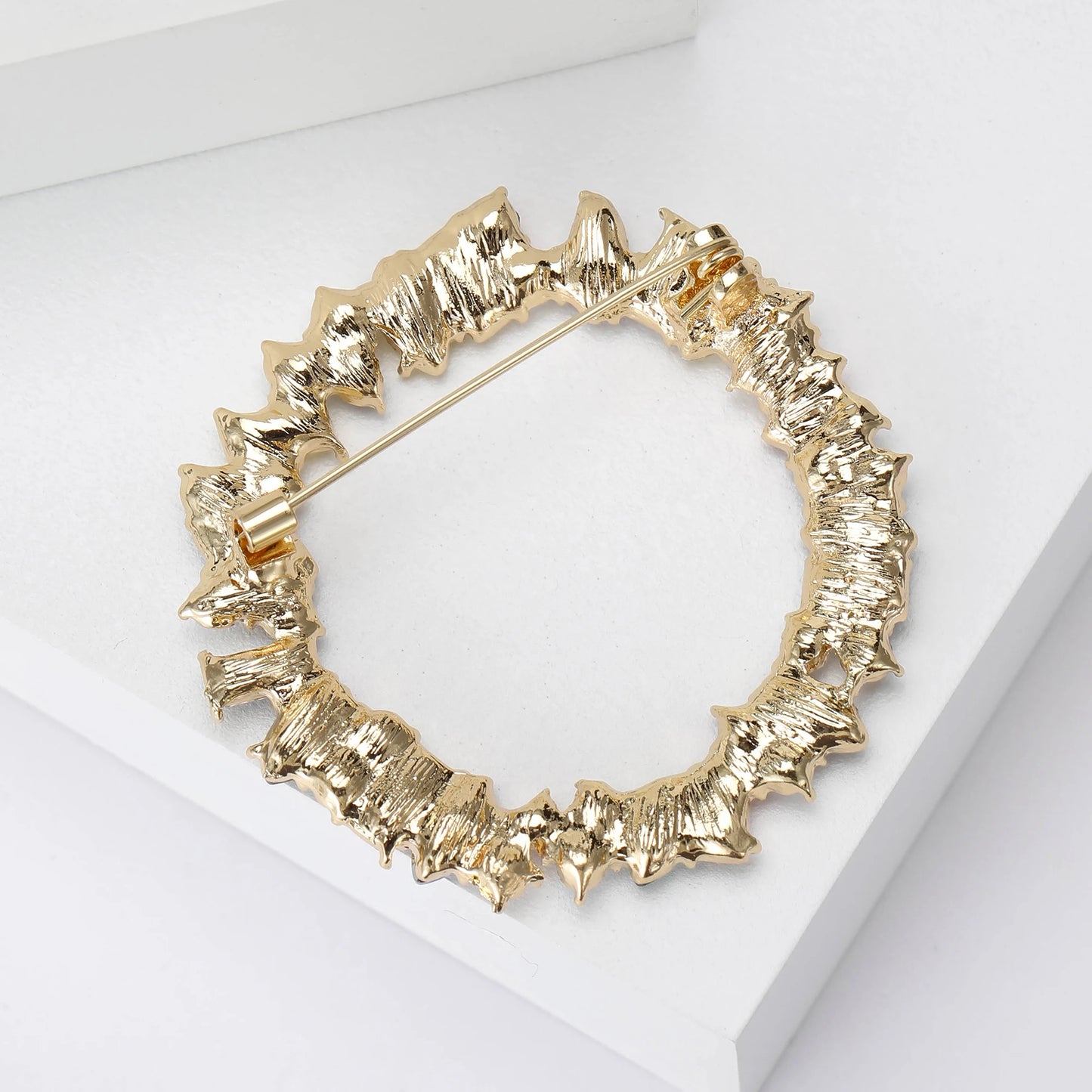 Beaut&Berry Luxury Rhinestone Wreath Brooches for Women Unisex Plant Pins Multi-color Available Casual Party Accessories Gifts