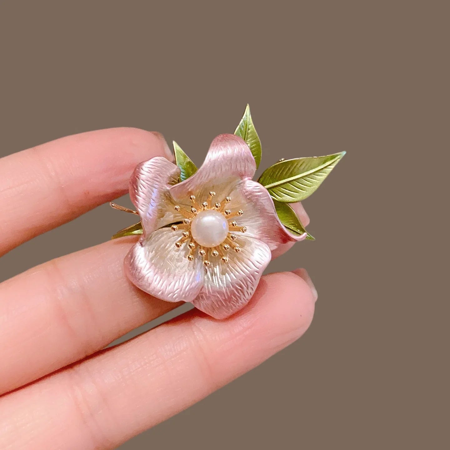 Exquisite Enamel Flower Brooch for Women Unique Pearl Plant Leaf  Lapel Pin Coat Sweater Jewelry  Accessories