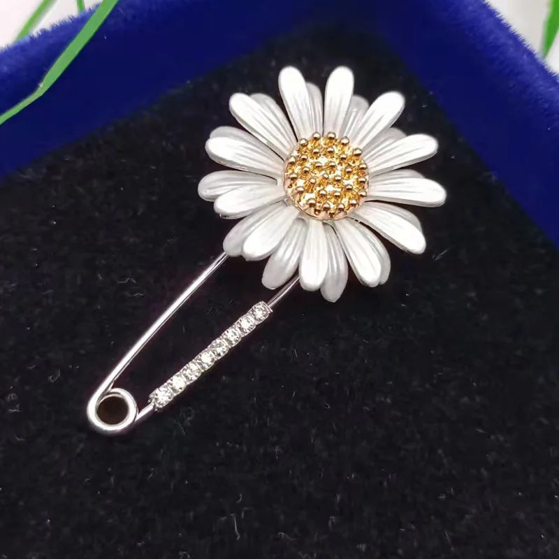 SHMIK High-end Women Girls Fashion Elegant Crystal Daisy Brooch Badges Fashion Exquistie Lady Wedding Party Pin Jewelry Buckles