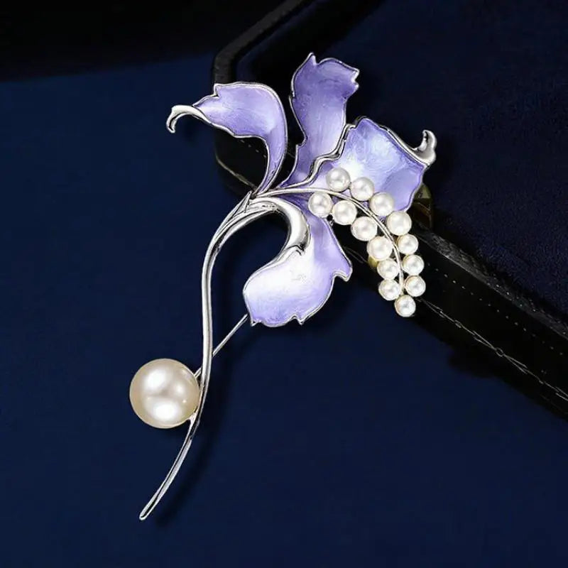 Purple Iris Flower Brooch For Women Shiny Pearl Enamel Pin Elegant Wedding Banquet Jewelry Gift