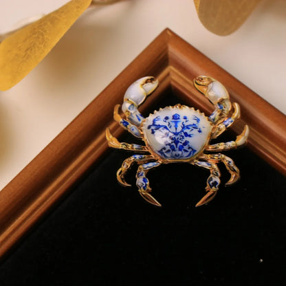 Baroque-style Luxury Enamel Alloy Crab-Design Brooch for Men and Women, Jewelry and Fashion Accessories