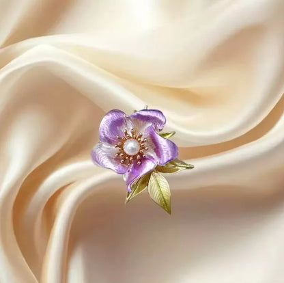 Exquisite Enamel Flower Brooch for Women Unique Pearl Plant Leaf  Lapel Pin Coat Sweater Jewelry  Accessories