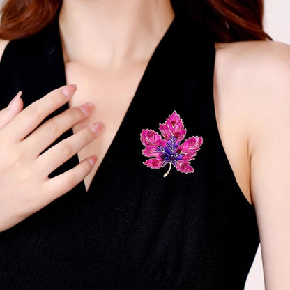 Exquisite Crystal Enamel Maple Leaf Brooch Pin for Women Plant Corsage Badge Wedding Jewelry Gifts