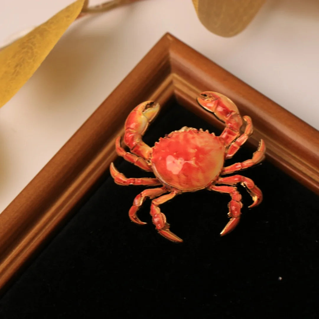 Baroque-style Luxury Enamel Alloy Crab-Design Brooch for Men and Women, Jewelry and Fashion Accessories