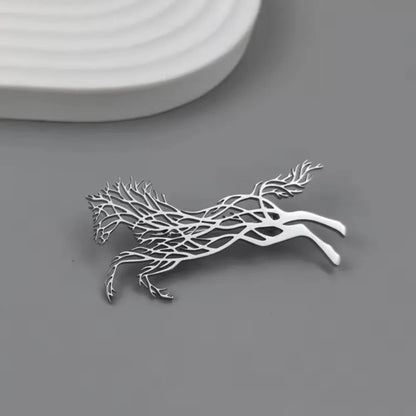 Luxury Running Horses Brooch Trendy Classic Zodiac Animal Lapel Pins Casual Jewelry Leopard Stainless Steel Brooches for Women